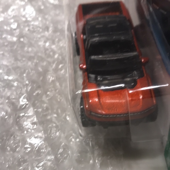 GMC Hummer EV Hot Wheels 2022 Green Speed - Picture 4 of 5